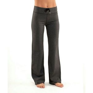 💓Lululemon Athletica Relaxed Fit Sz 4 Yoga Pants